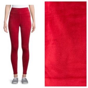 🆕 No Boundaries Super Plush Santa Red Velour Leggings